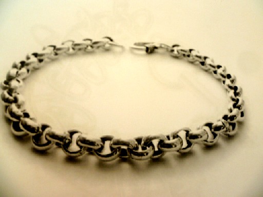 BRACELETS, EN ARGENT 925, DE DIFFERENTES TAILLES ET FORMES, FABRIQUES A LA MAIN PAR DES ARTISANS.