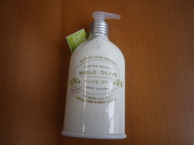 LOTION POUR LES MAINS A L'HUILE D'OLIVE.