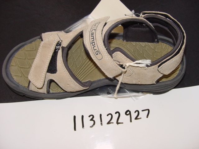 UNISEX SANDAL FOR ADULTS. UPPER OF LEATHER (SUEDE). WITH A VAMP MADE FROM VELCRO FASTENING STRAPS. OPEN AT THE TOES.  VELCRO FASTENING STRAPS AROUND THE ANKLE. OUTER SOLES OF PLASTIC. IN-SOLE LENGTH OF MORE THAN 24CM. COMBINED SOLE AND HEEL HAS A HEIGHT OF LESS THAN 3CM. NOT COVERING THE ANKLE.