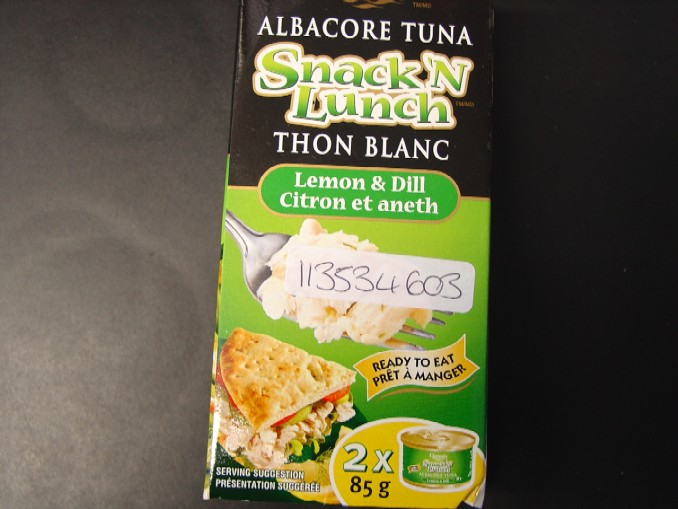 TUNA SNACK READY TO EAT.PACKAGED IN 2X 85g TINS. INGREDIENTS INCLUDE SMOKED WHITE TUNA (64%), WATER, SUNFLOWER OIL, LEMON POWDER, SUGAR, DILL , COPRN STARCH, GUAR GUM..