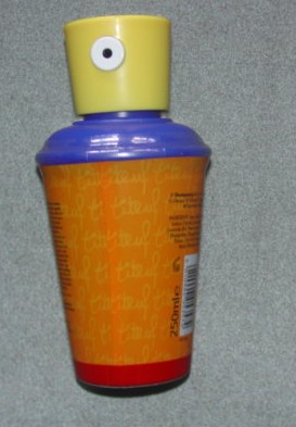 SHAMPOO FOR THE HAIR IN A 250 ML PLASTIC BOTTLE. INGREDIENTS INCLUDE AQUA, SODIUM LAURETH SULFATE, SODIUM CHLORIDE AND CITRIC ACID. WITH SCREW CAP AND PLASTIC LID.