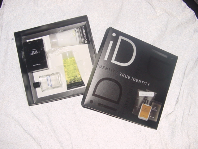MANS COSMETIC GIFT SET COMPRISING OF 30ml AFTERSHAVE, 125ml SHOWER GEL,  50ml POST SHAVE MOISTURISER, 50ml SHAVE GEL. PUT UP FOR RETAIL SALE IN A DISPOSABLE PAPERBOARD GIFT BOX.