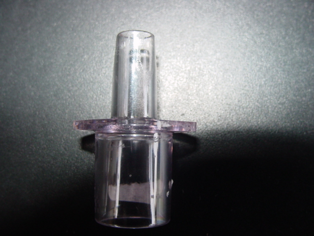 ET TUBE CONNECTOR. MADE OF PLASTIC THE ITEM IS A PART OF A  ANAESTHETIC MEDICAL DEVICE.