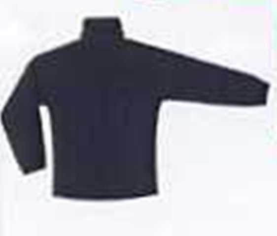 WOVEN JACKET FOR UNISEX. CONSTRUCTED FROM A WOVEN FABRIC BONDED TO A KNITTED PILE FABRIC ON THE INNER SURFACE. BONDING NOT SEEN IN CROSS SECTION. ROUND NECK WITH COLLAR.  COMPLETE FRONT OPENING FASTENED BY ZIP.  LONG SLEEEVES WITH ELASTIC AT SLEEVE ENDS. SLEEVES CAN BE DETACHED BY ZIP. HEMMED AT BASE.  POCKETS ON LOWER FRONT. OF POLYESTER PACKED WITH AN OUTER WOVEN GARMENT CLASSIFIED SEPARATELY IN CASE 117350201.