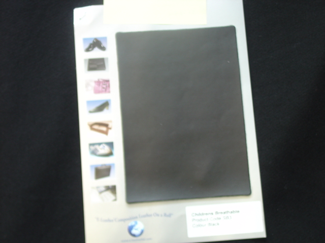 COMPOSITION LEATHER IN ROLLS. MADE FROM LEATHER FIBRES REINFORCED WITH SYNTHETIC FIBRES. TO BE USED FOR THE MANUFACTURE OF FOOTWEAR, BAGS, SOFAS AND OTHER PRODUCTS. IMPREGNATION IS ADDED TO PROVIDE COLOUR AND SUPPLENESS. LEATHER FIBRES 55.9 SYNTHETIC FIBRES 26, IMPREGNATIONS 5.1 AND COATING 13 PER CENT.