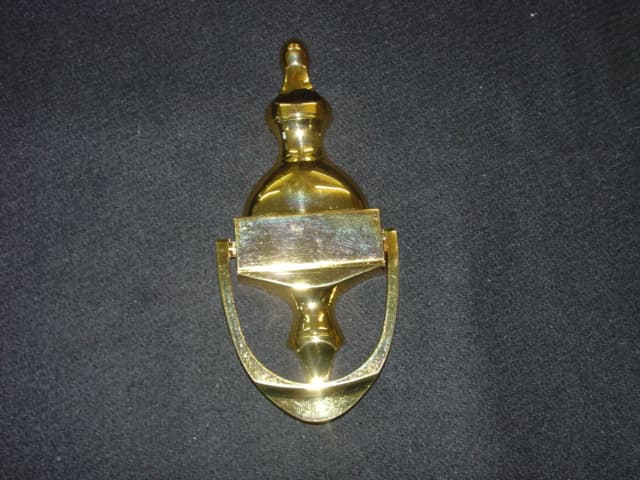DOOR KNOCKER MADE FROM 100 PERCENT ZINC. THE PRODUCT HAS AN ELECTRICALLY APPLIED COATING. THEY ARE THEN HAND FINISHED AND COATED TO A SPECIFIC COLOUR BY PROCESSES KNOWN AS ELECTROPHORETIC OR PVD. THEY ARE USED IN DOMESTIC HOUSING APARTMENTS AND BUILDINGS. PACKAGED IN A PLASTIC BAG.