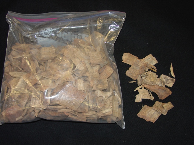 WOOD IN CHIPS FROM THE RUBBER TREE. CHIPPED ONLY NO ADDITIONAL PROCESSING