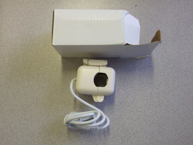 SENSOR EARPLUG FITTING FOR 3-PHASE USE TO FIT A WIRELESS ELECTRICITY MONITOR. THE SENSOR IS CLIPPED INTO THE FEED CABLE WHERE IT ENTERS THE ELECTRICITY METER. THE SENSOR IS CLIPPED AROUND THE EXTERNAL CABLE AND THEN CONNECTED TO THE BATTERY POWERED WIRELESS TRANSMITTING UNIT. DATA COLLECTED IS THEN SENT TO A PORTABLE WIRELESS MONITOR UNIT WHICH HAS A FUNCTION THAT TRACKS ENERGY USAGE ON A DAILY, WEEKLY, AND MONTHLY BASIS TO SEE HOW CONSUMPTION IMPROVES OVER TIME, ENABLING ENERGY TO BE SAVED THROUGHOUT THE HOME. THE MONITOR SHOWS HOW MUCH CARBON IS BEING WASTED EACH TIME A TV IS SWITCHED ON OR WHEN A CUP OF  TEA OR COFFEE IS MADE.