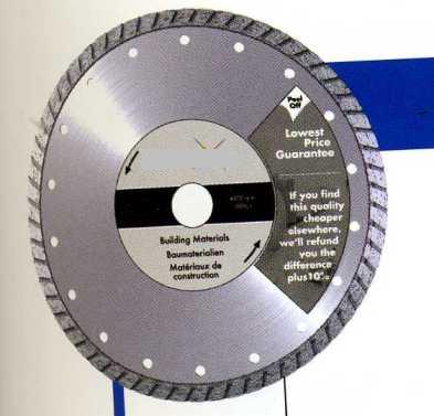 DIAMOND BLADE GRINDING WHEEL. OF HIGH QUALITY STEEL. CIRCULAR WITH A 10MM WIDE DIAMOND CUTTING EDGE. DIAMETER 115MM. BORE SIZE 22.2MM. PRESENTED IN CARDBOARD PACKAGING.