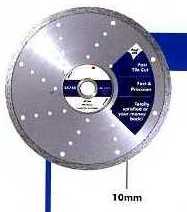 DIAMOND BLADE GRINDING WHEEL.  
OF HIGH QUALITY STEEL. CIRCULAR IN SHAPE 
DIAMETER 150MM, BORE 22.2/25.4MM. PACKAGED IN A CARDBOARD PRESENTATION BOX.