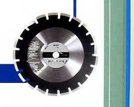 DIAMOND BLADE GRINDING WHEEL. OF HIGH QUALITY STEEL. CIRCULAR IN SHAPE WITH CUT OUT GULLETS AROUND THE EDGE. DIAMETER 300MM. BORE SIZE 20/22.2/25.4.PACKAGED IN A CARDBOARD PRESENTATION BOX.
