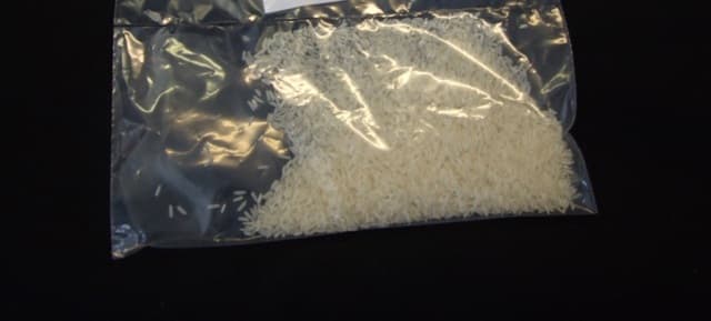 WHOLLY MILLED LONG GRAIN WHITE THAI RICE. NOT PARBOILED. WITH A LENGTH/WIDTH RATIO OF 3 OR MORE. PACKAGED IN 10KG POLYPROPYLENE BAGS.