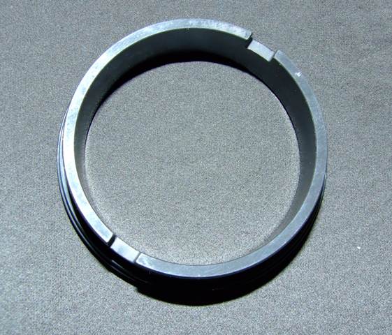A MECHANICAL SEAL FACE MANUFACTURED FROM SILICON CARBIDE.