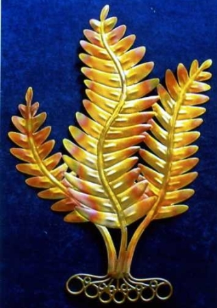 AN ORIGINAL HAND CRAFTED COPPER SCULPTURE OF A PIUPIU FERN. MADE TO THE CUSTOMERS SPECIFICATION.  COLOURS INCLUDING YELLOW AND BROWN.THE SCULPTURE IS FOR WALL HANGING. DESIGNED BY IAN PHILLIPS OF HOKITIKA, NEW ZEALAND.