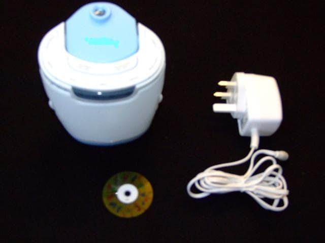 LULLABY SOUND MACHINE WITH PICTURE PROJECTION. THE MACHINE HAS THREE LULLABIES AND THREE SOOTHING NATURAL SOUND PRESETS, A ROTATING PROJECTION FOR WALL OR CEILING, BUILT IN SPEAKER AND A FOUR SETTING TIMER. SUPPLIED WITH THREE PROJECTION DISCS AND A POWER ADAPTER. THE SOUND AND PROJECTION CAN BE USED INDEPENDENTLY OF EACH OTHER. USED FOR SOOTHING BABIES AND YOUNG CHILDREN AT BEDTIME.