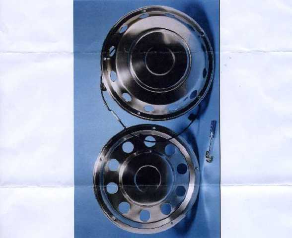 STAINLESS STEEL 22.5 INCH UNIVERSAL LINERS FOR WHEELS. PCD (PITCH CIRCLE DIAMETER)335  MM.  COMPLETE WITH 10 STUDS.THE LINERS WILL FIT WHEELS OF THE MEASUREMENTS 7.50/ 8.25 /9.0 WHEELS.