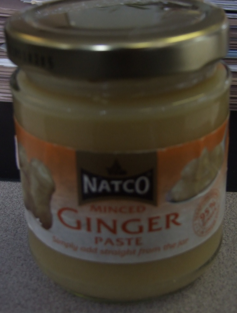 MINCED GINGER PASTE. PACKAGED FOR RETAIL SALE  IN 190 G GLASS JAR. INGREDIENTS INCLUDE 95% GINGER, SALT, ACIDITY REGULATOR: CITRIC ACID, STABILISER, XANTHAN GUM, PRESERVATIVE: POTASSIUM SORBATE