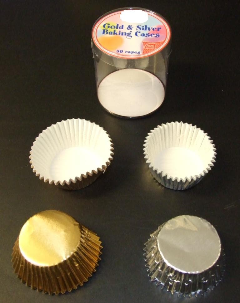 FOIL BAKING CASES. GOLD AND SILVER MADE FROM ALUMINIUM. WITH A THICKNESS OF 0.0065MM.