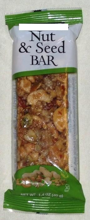 NUT AND SEED BAR. CONSISTING OF DRY ROASTED CASHEWS, DRY ROASTED ALMONDS, BROWN RICE SYRUP, DRY ROASTED PUMPKIN SEED, ROASTED PEANUTS, SUNFLOWER SEEDS, DRIED CANE SYRUP, DEXTROSE, CRISP RICE, HONEY, INVERT CANE SYRUP, OAT SYRUP SOLIDS, SEA SALT, SOY LECITHIN, ASCORBIC ACID, MIXED TOCOPHEROLS. 10 BARS PRESENTED IN INDIVIDUAL PRINTED PLASTIC PACKAGING IN A PACK WITH 10 NUT AND FRUIT BARS, CLASSIFIED SEPARATELY.