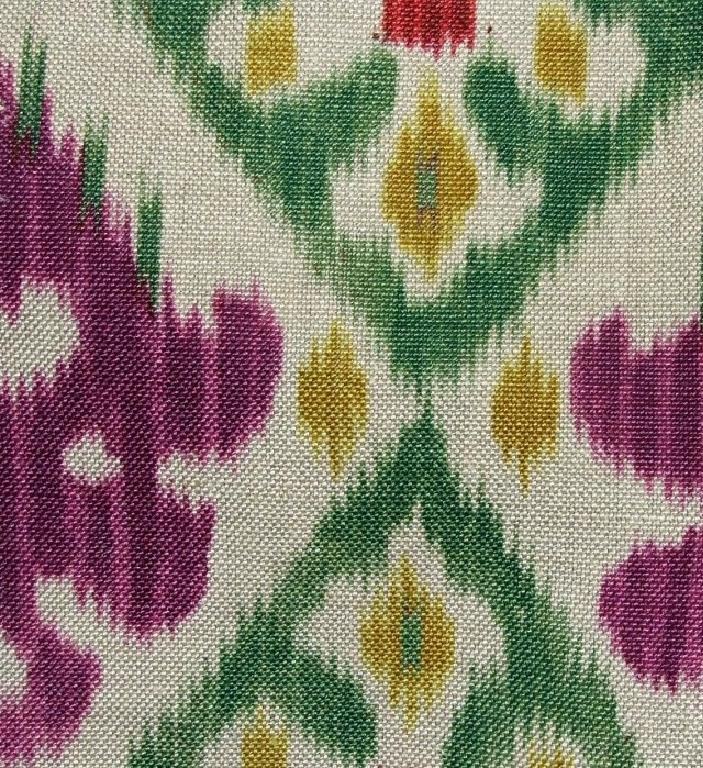 A 100% PRINTED LINEN FABRIC. VERTICAL REPEAT IS 69 CM AND HORIZONTAL REPEAT IS 69.  THE FABRIC HAS A WIDTH INCLUDING SELVEDGE OF 142 AND GRAMS PER M2 IS 450+/-5%.  VALUE EXCEEDS 17.5 EUROS PER KG.  THE FABRIC IS MADE ON A DOBBY LOOM