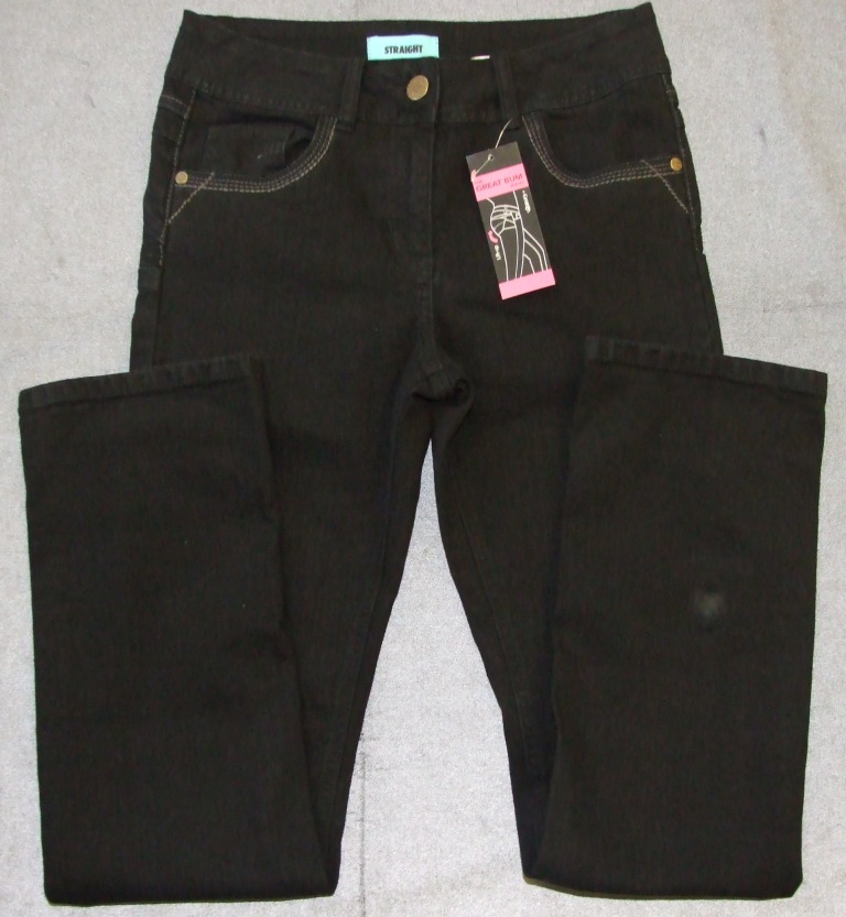 LADIES WOVEN JEANS. DESIGNED TO COVER THE LOWER PART OF THE BODY. ENVELOPING EACH LEG SEPARATELY. THE GARMENT IS MADE FROM 98% COTTON 2% ELASTANE. COLOUR: BLACK.