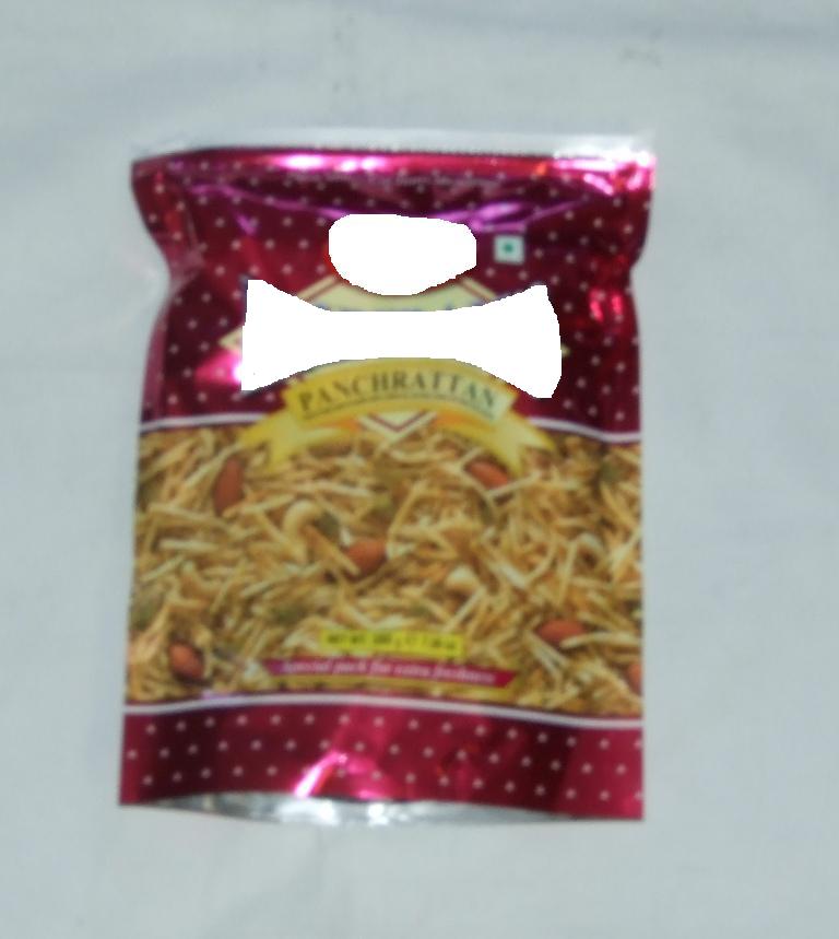 PANCHRATTAN. SWEET AND SPICY BLEND OF POTATO STICKS, PUFFED RICE AND NUTS, RAISINS AND DRIED CURRY LEAVES. INGREDIENTS INCLUDE POTATOES 41%, VEGETABLE OIL, RAISINS 8%, CASHEW NUTS 7%, ALMONDS 6%. SUGAR POWDER, RICE FLAKES 2%. PACKAGED IN 200G POLY POUCH.