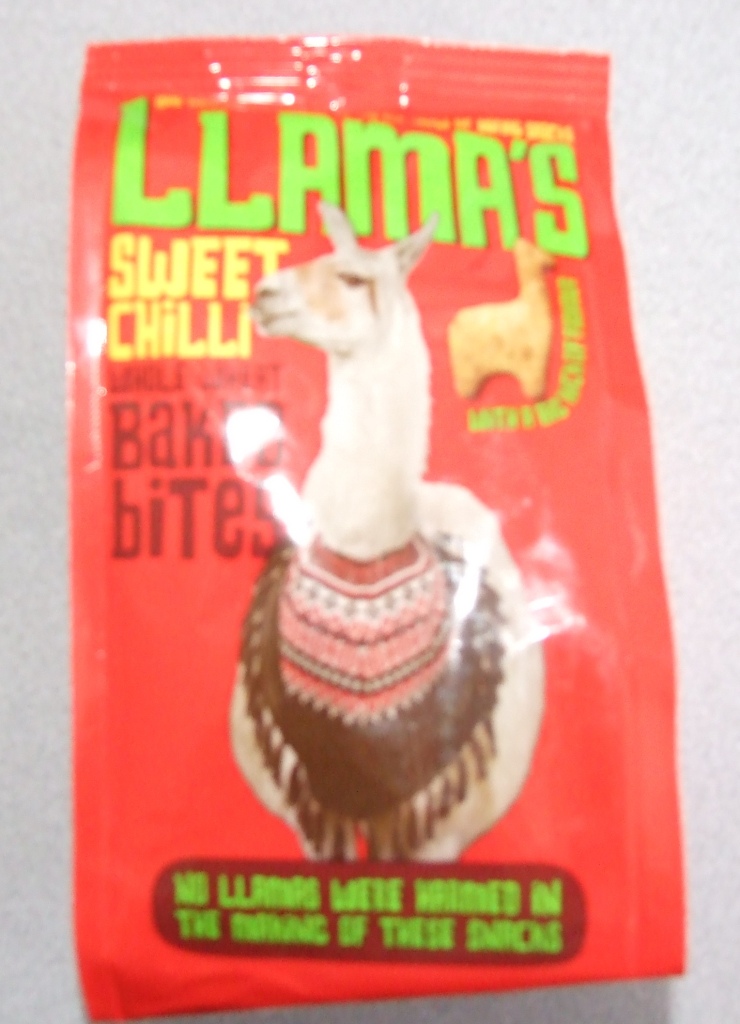 WHOLEWHEAT BAKED BITES. MADE FROM LAMINATED/SHEETED DOUGH SHEET WHICH IS CUT INTO SHAPES AND BAKED.
INGREDIENTS: WHEAT FLOUR,WHOLEWHEAT FLOUR, SUNFLOWER OIL, SUGAR, WHEATGERM, CHILLI SEASONING, CORN STARCH, INVERT SUGAR SYRUP, SALT, BARLEY MALT EXTRACT, RAISING AGENT, YEAST, ONION POWDER, COLOUR. PACKAGED IN A BAG WITH A FOIL  LINING.