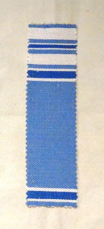 WOVEN FABRIC OF ARTIFICIAL FILAMENT YARN. OF 50% VISCOSE AND 50% LINEN. TWILL WEAVE. OF YARNS OF DIFFERENT COLOURS. WEIGHT OF 420 G/M2. WIDTH 140CM.