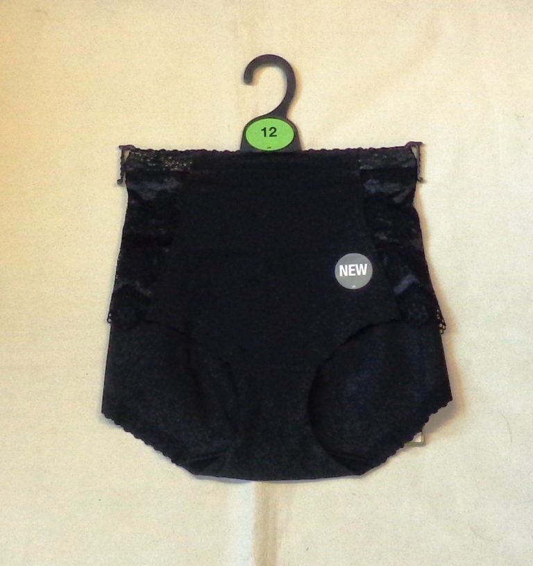 A KNITTED PANTY-GIRDLE FOR WOMEN. DESIGNED TO HUG THE WAIST AND THE HIPS. WITH SIDE PANELS OVER 8 CM IN LENGTH (APPROX14CM). WITH VERTICAL ELASTICITY AND RESTRICTED HORIZONTAL ELASTICITY, TO SUPPORT AND CONTROL THE STOMACH AND HIPS. MADE FROM 42% POLYAMIDE, 38% COTTON AND 20% ELASTANE. BLACK IN COLOUR. THERE ARE NO INSERTS OR REINFORCEMENTS. PACKAGED ON A PLASTIC HANGER FOR RETAIL SALE.