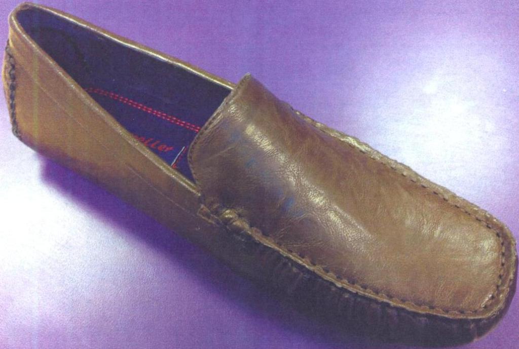 MENS FORMAL SLIP ON STYLE SHOE. NOT COVERING THE ANKLE. WITH UPPERS OF PU PLASTIC. WITH MAN MADE OUTER SOLE OF RUBBER/PLASTIC. INSOLE LENGTH MORE THAN 24CMS. BROWN IN COLOUR.