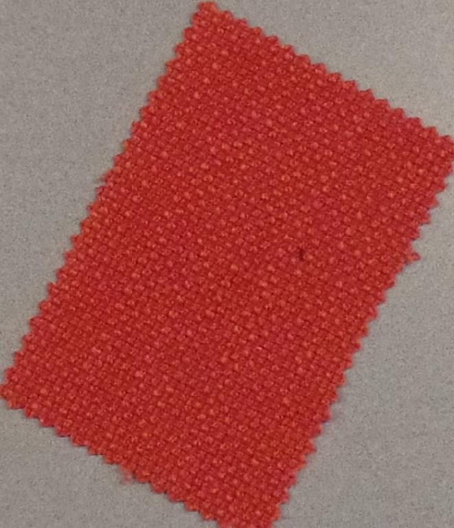 WOVEN PLAIN WEAVE FABRIC OF SYNTHETIC FILAMENT YARN. OF 90%  NON TEXTURED POLYESTER AND 10% LINEN. DYED. WEIGHT OF 570 G/M2. WIDTH 140CM.