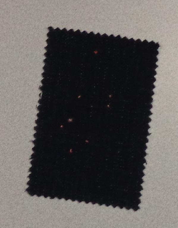 WOVEN PLAIN WEAVE FABRIC OF SYNTHETIC FILAMENT YARN. OF 90%  NON TEXTURED POLYESTER AND 10% LINEN. DYED. WEIGHT OF 570 G/M2. WIDTH 140CM.