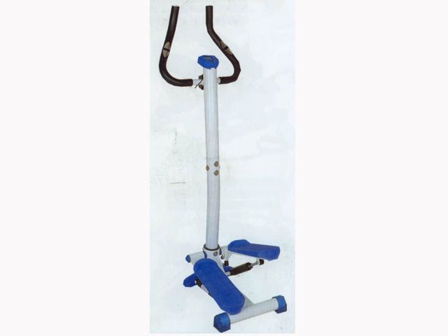 MINI STEPPER EXCERCISE APPARATUS. OF METAL AND PLASTIC. FOR GENERAL PHYSICAL EXCERCISE. WITH RESISTANCE MECHANISM. WITH HAND PULSER AND COUNTER.