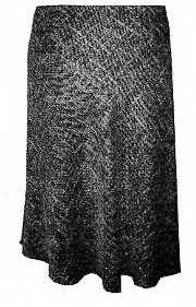 WOVEN SKIRT FOR WOMEN.  REACHING DOWN TO BELOW THE KNEE. FULLY LINED.  WITHOUT OPENING.  ELASTICATED WAISTBAND. OVERLOCKED AND STITCHED HEM.  54 PERCENT POLYESTER AND 46 VISCOSE.
