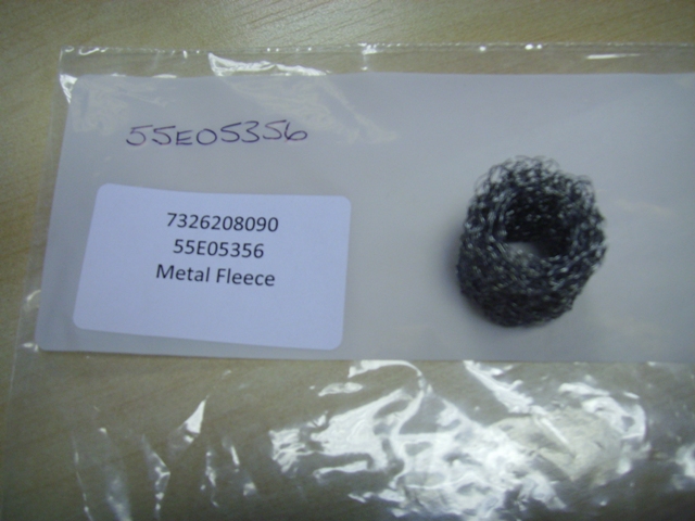A KETTLE FUR COLLECTOR MADE OF STAINLESS STEEL WIRE IN A ROUND TUBE SHAPE. ITEM TO BE PLACED IN THE KETTLE WHERE IT ATTRACTS THE CALCIUM DEPOSITS SO KEEPING THE KETTLE CLEANER AND SCALE FREE.