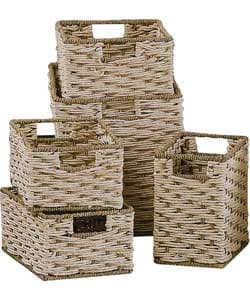A SET OF FIVE LIGHT MAIZELEAF STORAGE BASKETS. THE BASKETS ARE OPEN AT THE TOP AND ARE MULTI-PURPOSE. THEY HAVE AN IRON WIRE FRAME AT THE CORNERS AND AROUND THE EDGE.THE LARGEST BASKET MEASURES 33CMS(H) )X 30CMS(W) X 30CMS(D). MEDIUM BASKET MEASURES 30CMS(H) x 26CMS(W) X33CMS(D) AND TWO SMALL BASKETS MEASURE 50CMS(H) x 22CMS(W) X 30CMS(D) ONE SMALL BASKET MEASURES 25CMS(H) x 17(CMS)W X 25CMS(D).