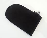 TAN APPLICATOR MITT ACCESSORY TO BE USED TO APPLY ST TROPEZ FAKE TAN TO THE SKIN. SIZE: 210 X 125MM. MATERIAL: POLYESTER PLUSH TO OUTER SPONGE INNER TPU LINING INSIDE POLYESTER BINDING AND ELASTIC STRAP PACKING: 12 PCS PER PLAIN POLYBAG / 96 PER CARTON. MADE OF KNITTED POLYESTER.