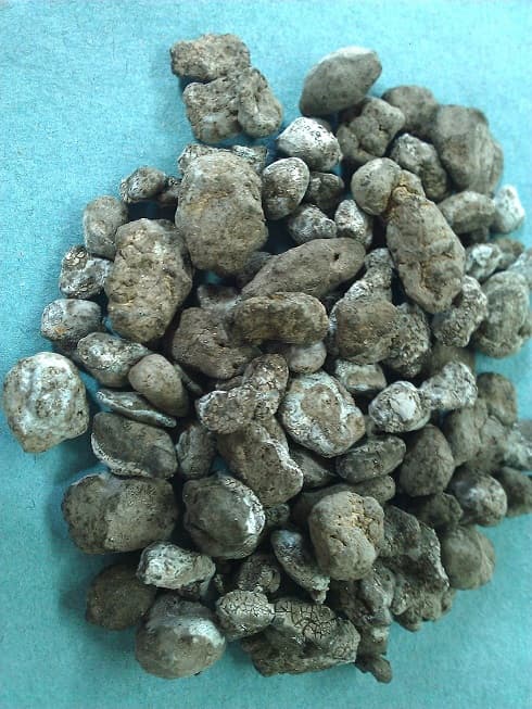 GTR BITUMEN PAVING PELLETS. A HIGH CONCENTRATE RUBBER MODIFIED BITUMEN PELLET FOR EASY DILUTION INTO THE ASPHALT MIX. THE PELLETS CONSIST OF BITUMEN, RECYCLED TYRE RUBBER AND HYDRATED LIME, CEMENT COATED FOR STORAGE AND TO AID DISPERSIONIN THE ASPHALT MIX. ALL MATERIALS ARE FROM CE MARKED OR ACCREDITED SOURCES.