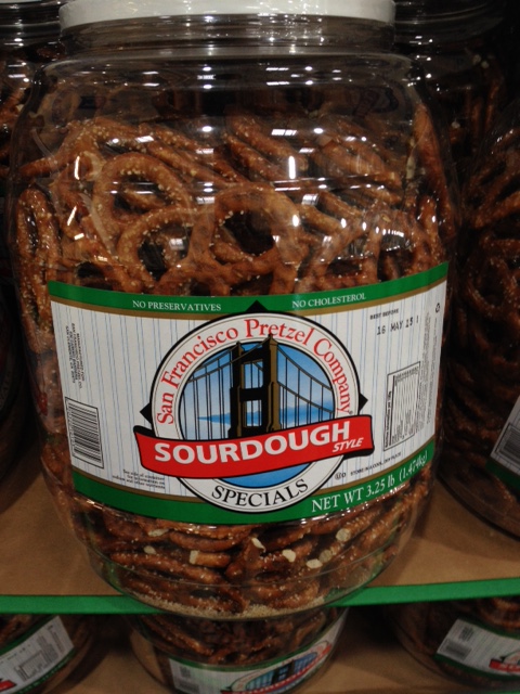 SOURDOUGH PRETZELS WITH WHEAT FLOUR, SALT, VEGETABLE OIL, MALTODEXTRIN, CITRIC ACID, LACTIC ACID, NATURAL FLAVOUR, VINEGAR, SODA, AND BUTTERMILK SOLIDS. CONTAINED IN A JAR OF 3.25 LB (1.47 KGS).