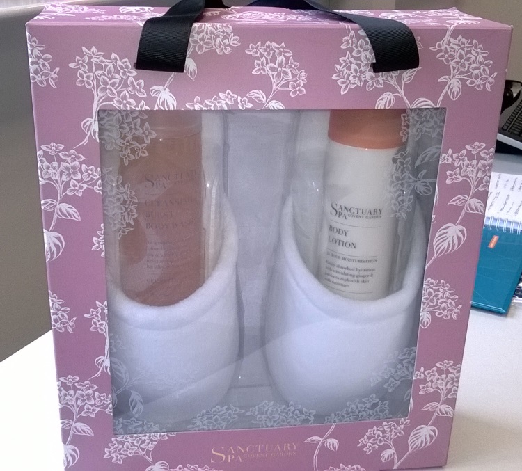 SANCTUARY SPA CLEANSING BURST BODY WASH 250 ML. PART OF A SANCTUARY SUMPTUOUSLY SOFT SLIPPERS GIFT SET (NOT THE SUBJECT OF THIS BTI). NOT TO BE USED ON THE FACE.