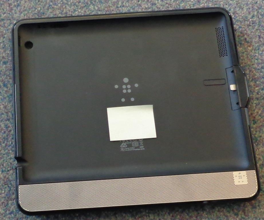 HANDHELD FULL-RANGE, PORTED STEREO SPEAKER SYSTEM. COMPATIBLE WITH A CERTAIN TABLET. WITH POWERFUL STEREO SPEAKERS TUNED TO CREATE DEEP, RICH BASS ALL IN A LIGHTWEIGHT ENCLOSURE. DIMENSIONS: WIDTH 26 CM HEIGHT 28 CM. INCLUDES SIDE LIGHTENING CONNECTOR FOR CONNECTING TO TABLET. THERE IS AN INPUT ON THE SIDE FOR ATTACHING A MAINS ADAPTER. THE MAINS ADAPTER HAS AN INPUT OF 100-240V AND AN OUTPUT OF 12V. THE PRODUCT IS PACKAGED IN A CARDBOARD BOX.