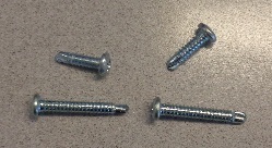PAN HEAD WITH UNDER-HEAD SERRATIONS, COMBINATION SQUARE/CROSS RECESS, SELF TAPPING THREAD, DRILL POINT SCREWS. MANUFACTURED FROM AUSTENITIC STAINLESS STEEL (SHANK) AND CARBON STEEL (DRILL POINT) WITH ELECTRO-DEPOSITED ANTI-CORROSION COATING FE/ZN5/A/T2. FOR USE IN THE MECHANICAL JOINTING OF METAL, COMPOSITE MATERIALS AND PVCU.
