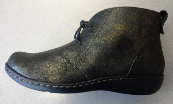 LADIES LACE UP ANKLE BOOT COVERING THE ANKLE BUT NOT PART OF THE CALF.  WITH UPPERS OF LEATHER WITH A TEXTILE LINING, AND OUTER SOLES OF PLASTIC, WITH INSOLES JUST UNDER 24CM IN LENGTH, GUNMETAL METALLIC IN COLOUR. WITH A HEEL LOOP WITH STUD DECORATION. THE LACES HAVE METAL END CAPS WITH A SMALL DIAMANTÉ ON THE ENDS. WITH APPROXIMATELY 1 ¼ INCH HEEL.