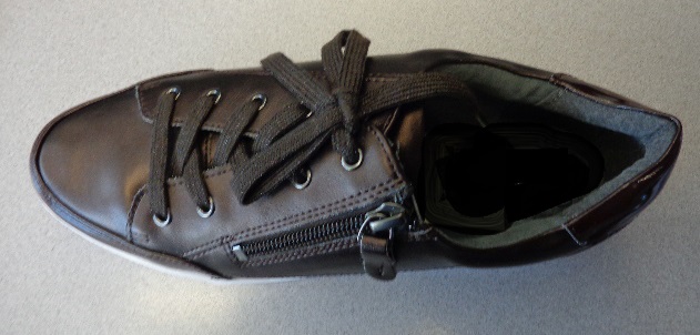 LADIES CASUAL LACE UP SHOE WITH UPPERS OF FAUX LEATHER AND OUTER SOLES OF RUBBER, WITH A TEXTILE LINING. NOT COVERING THE ANKLE. WITH INSOLES OF A LENGTH OF EXACTLY 24 CM, GUNMETAL IN COLOUR, WITH A SIDE ZIP FOR QUICKNESS. WITH A FLAT HEEL.
