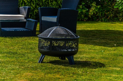 FIRE PIT MADE OF BLACK POWDER COATED STEEL WITH FLORAL DETAIL AROUND THE SIDE MESH. WITH REMOVEABLE MESH LID. BURNS SOLID FUEL EITHER COKE, COAL, CHARCOAL AND WOODEN LOGS. HEIGHT 63CM X WIDTH 61.5CM  X  DEPTH 61.5 CM. PACKAGED FOR RETIAL SALE IN A BOX  WITH FULL COLOUR LABEL.
