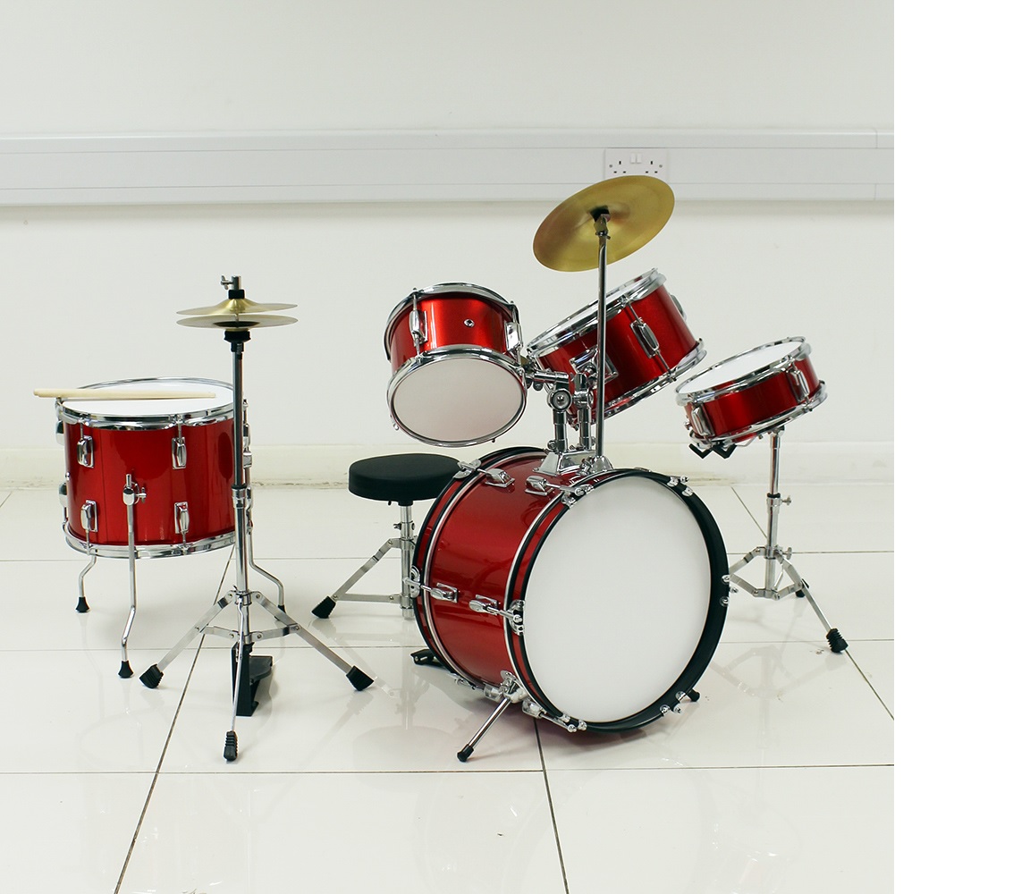 5 - PIECE JUNIOR DRUM KIT. KIT INCLUDES BASS DRUM, SNARE, TWO TOM DRUMS, CRASH AND HI-HAT CYMBALS, HEAVY DUTY HARDWARE STANDS, BASS DRUM PEDAL, STOOL AND STICKS. SETUP INSTRUCTIONS SPECIFIC TO THE TIGER DRUM KIT ARE INCLUDED.