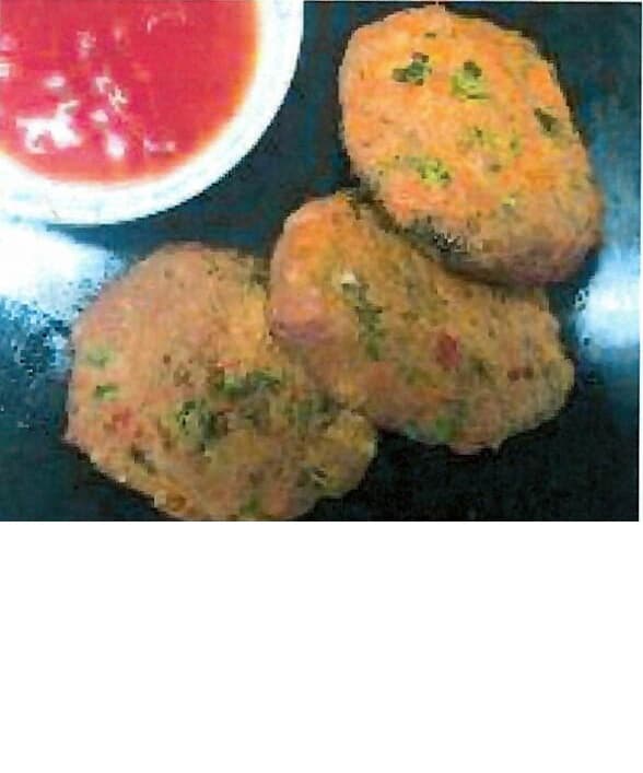 10 THAI FISH CAKES WITH SWEET CHILLI DIP.  FISH CAKES FORMED FROM A MIX OF FISH, PRAWN, SEASONINGS, VEGETABLES AND SPICES, PRE-STEAMED, FULLY DEEP FRY COOKED AND THEN INDIVIDUALLY QUICK FROZEN. CONTAIN BY WEIGHT MORE THAN 20% FISH.