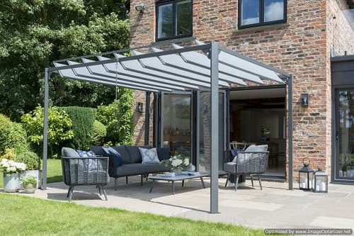 NON-PERMANENT GAZEBO / PERGOLA WITH SLATTED ROOF FOR OUTDOOR USE.  WEATHER RESISTANT TEXTILE SLATTED ROOFING PANELS WITH ALUMINIUM AND STEEL FRAME.  ROOF HAS NINE SLATTED PANELS.  THE GAZEBO / PERGOLA REQUIRES SELF-ASSEMBLY.  SUPPLIED WITH LONG CRANK HANDLE.  THE CRANK HANDLE CAN BE USED TO OPEN OR CLOSE THE SLATTED ROOF PANELS TO THE REQUIRED LEVEL OF SUN SHELTER.  PACKED IN A STANDARD EXPORT CARDBOARD CARTON.