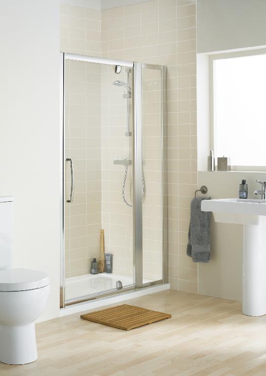 A PARTIALLY ASSEMBLED BATHROOM SHOWER IN-LINE PANEL ENCLOSURE KIT DESIGNED TO BE MOUNTED ON ONE WALL AND AFFIXED TO AN ENCLOSURE UNIT (SEPARATE PRODUCT AND CODE). CONSISTING OF A FIXED PANEL 6MM SAFETY GLASS (PER EN12150-1), FRAMED WITH ALUMINIUM PROFILES. WITH FIXING DEVICES, SCREWS, WASHERS AND COVER CAPS.