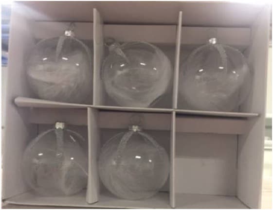 GLASS BAUBLE PLACECARD HOLDER. THERE IS A METAL WIRE LOOP ON TOP WHICH IS SPLIT INTO 2 FOR A PLACECARD (NOT INCLUDED) TO BE PLACED. THE ESSENTIAL CHARACTER OF THIS PRODUCT IS DEEMED TO BE THE GLASS BAUBLE. THE HOLDER IS DESIGNED TO BE PLACED ON A TABLE TO INDICATE WHERE A GUEST SHOULD SIT. PUT UP FOR RETAIL SALE IN A PACK OF 6.